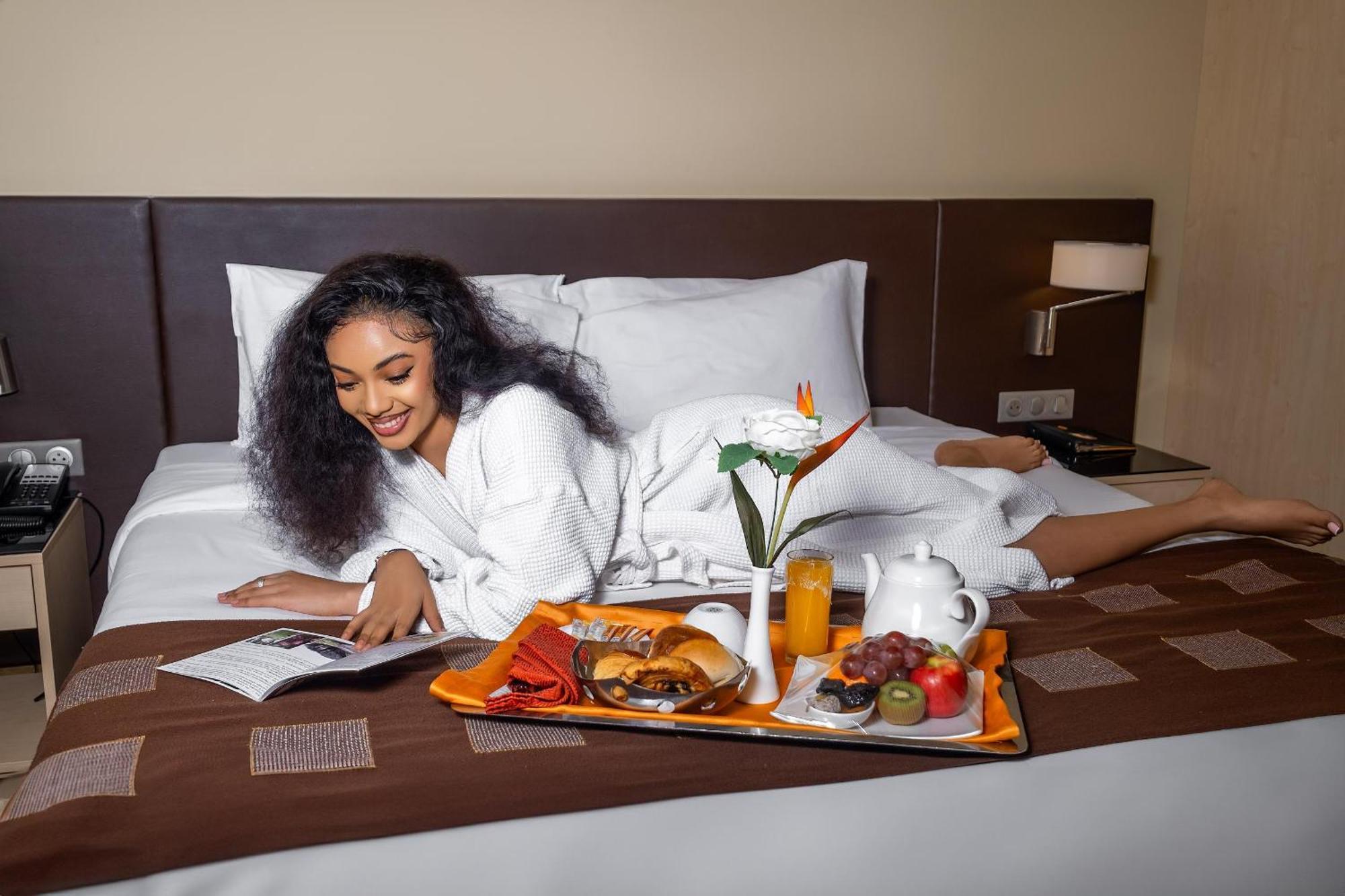 Azalai Hotel Abidjan Buitenkant foto